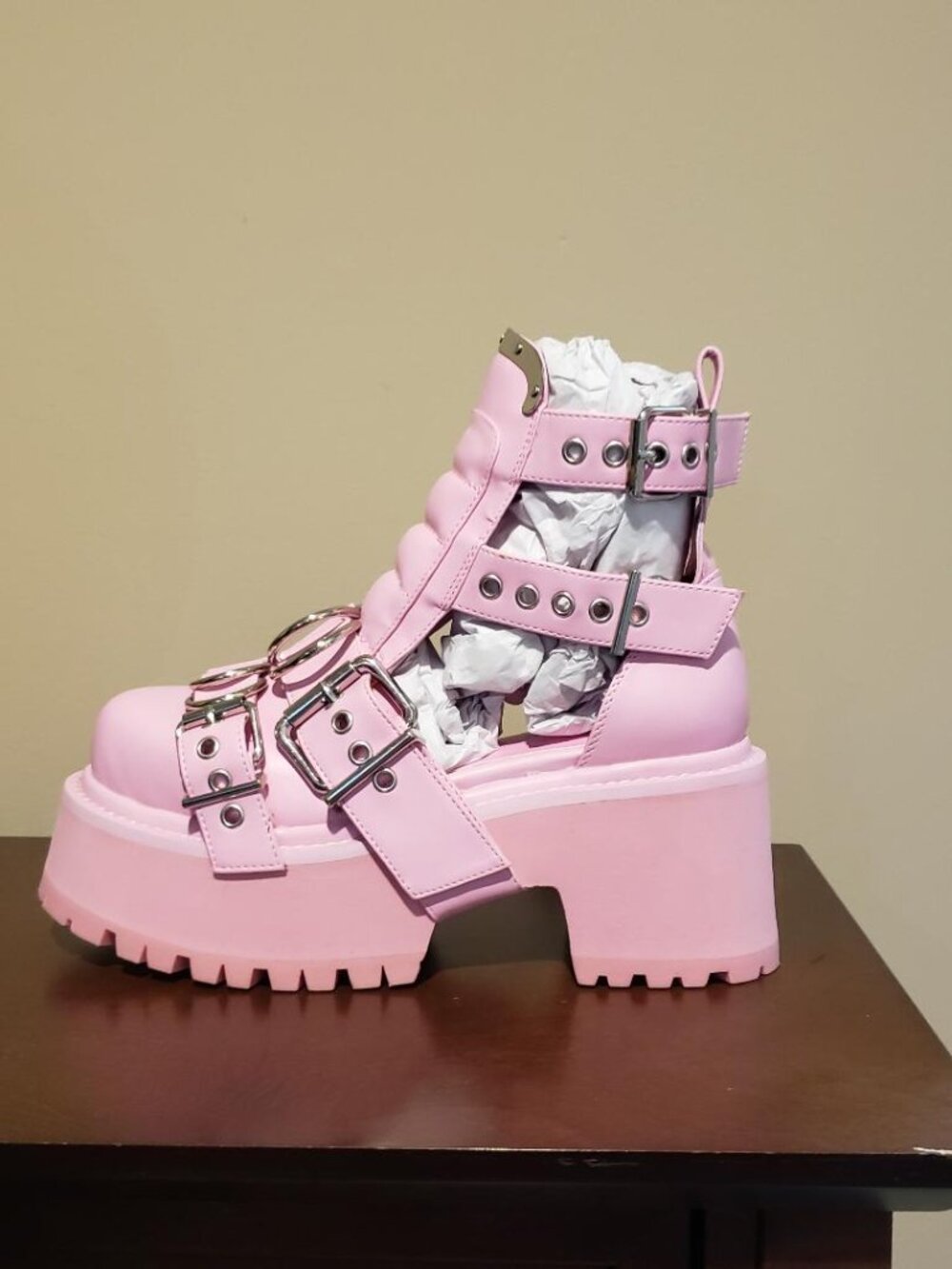 NIB Women's 8 Dolls Kill "Rev Your Engine" Buckled Boots